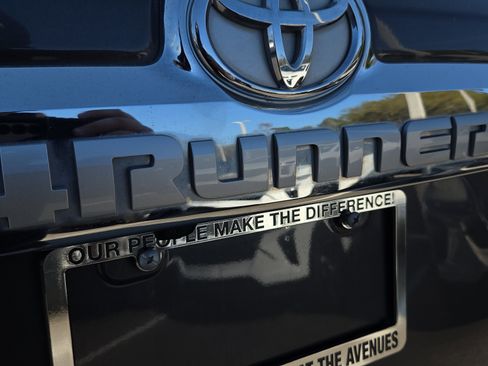 Used 2022 Toyota 4Runner Limited image 13