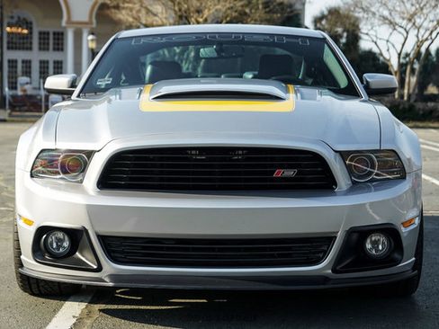 Used 2014 Ford Mustang GT Premium image 13