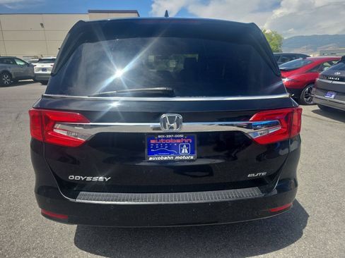 Used 2018 Honda Odyssey Elite image 6