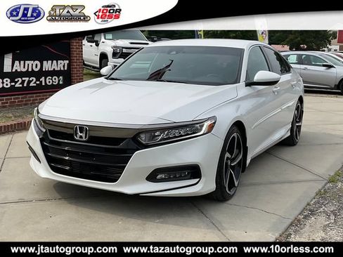 Used 2018 Honda Accord Sport image 3