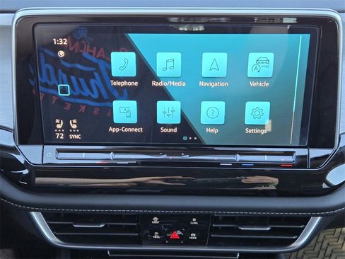 New 2025 Volkswagen Atlas Cross Sport SE image 14