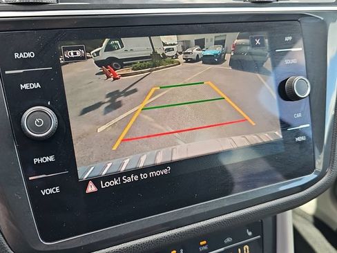 Used 2023 Volkswagen Tiguan SE FWD image 27