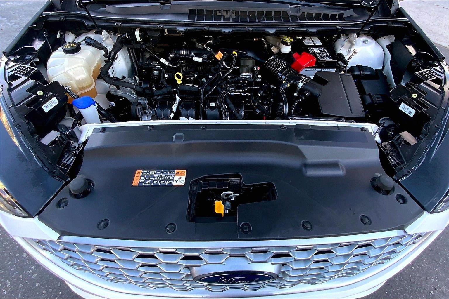 Used 2024 Ford Edge SEL AWD/4WD image 10