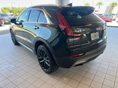 Used 2023 Cadillac XT4 Premium Luxury w/ Technology Package FWD image 6