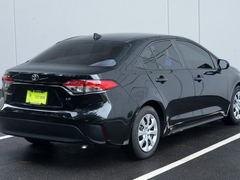 Used 2023 Toyota Corolla LE FWD image 46