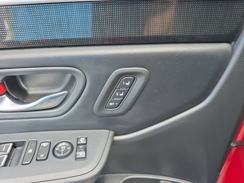 Used 2025 Honda Pilot Elite image 28
