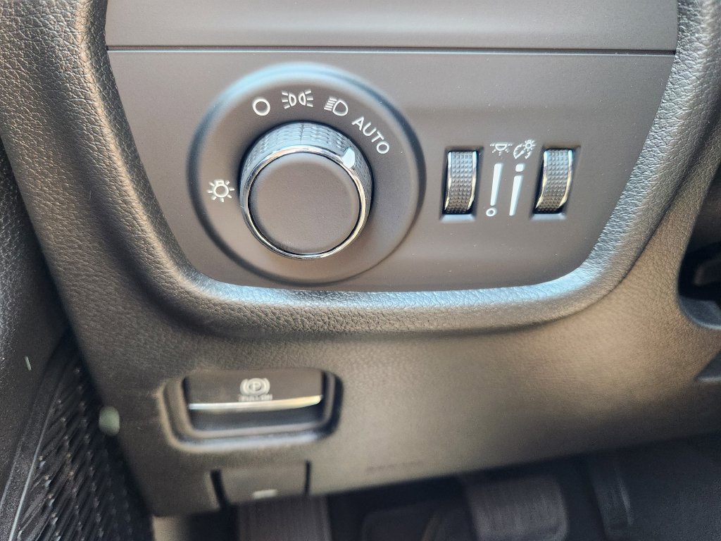 New 2026 Jeep Grand Cherokee Altitude AWD/4WD image 20