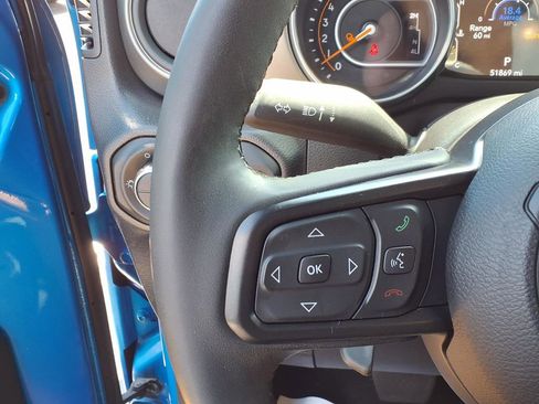 Used 2023 Jeep Gladiator Sport AWD/4WD image 15