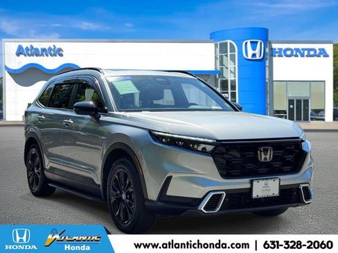 Used 2025 Honda CR-V Sport Touring image 1