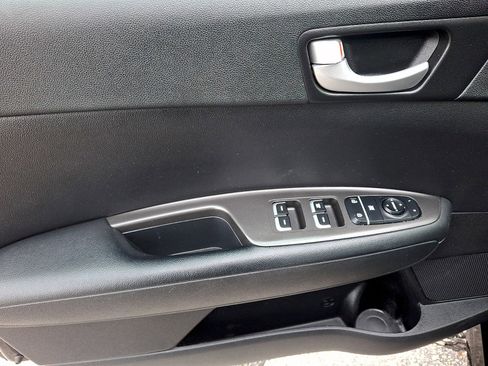 Used 2017 Kia Optima LX image 11