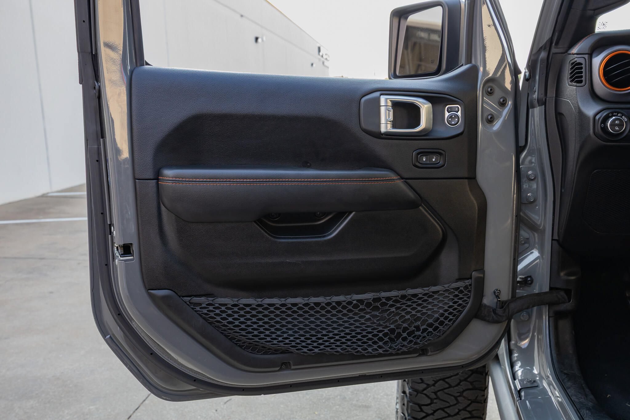 Used 2022 Jeep Gladiator Mojave w/ LED Lighting Group AWD/4WD image 38