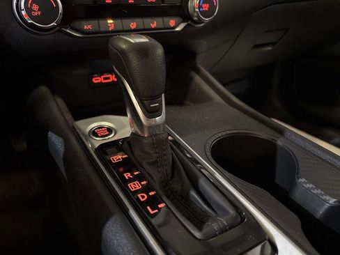 Used 2025 Nissan Altima 2.5 SV image 32