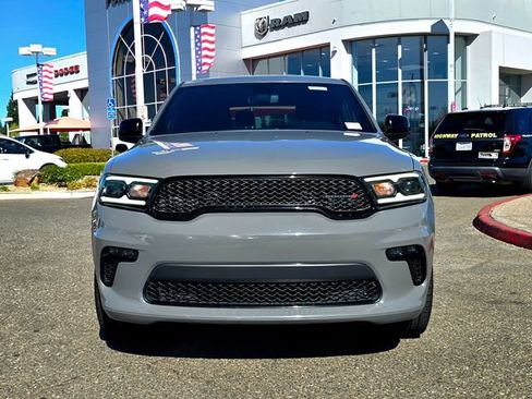 Used 2021 Dodge Durango SXT RWD image 2