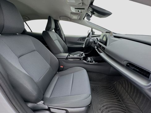 Used 2024 Toyota Prius LE FWD image 18