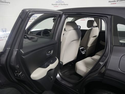 Used 2024 Honda HR-V LX image 10