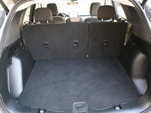 Used 2021 Ford Escape SE w/ SE Sport Appearance Package image 17