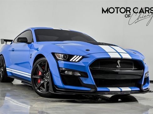 Used 2022 Ford Mustang Shelby GT500 w/ Carbon Fiber Track Pack RWD image 1
