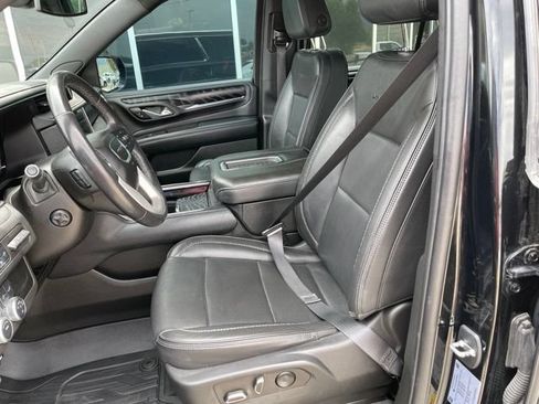 Used 2022 GMC Yukon XL Denali AWD/4WD image 12