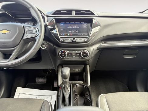 Used 2021 Chevrolet TrailBlazer LT w/ Convenience Package AWD/4WD image 11