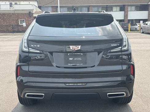 Used 2025 Cadillac XT4 Sport w/ Cold Weather Package FWD image 7