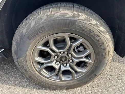 Used 2026 Ford Expedition Active AWD/4WD image 3