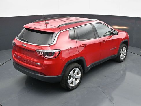 Used 2020 Jeep Compass Latitude w/ Cold Weather Group AWD/4WD image 29