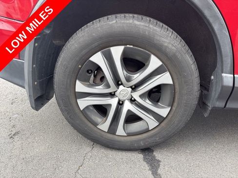 Used 2017 Toyota RAV4 LE FWD image 22