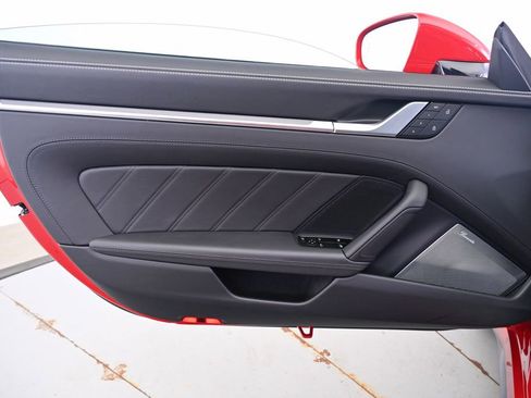 Used 2024 Porsche 911 Turbo image 22