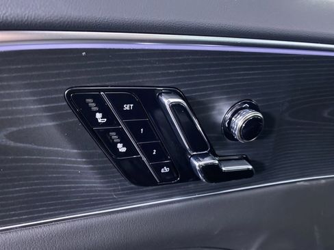 New 2025 Cadillac Lyriq Luxury w/ LPO, Floor Liner Package AWD/4WD image 9