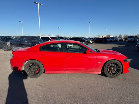 Used 2020 Dodge Charger Scat Pack w/ Dynamics Package image 17