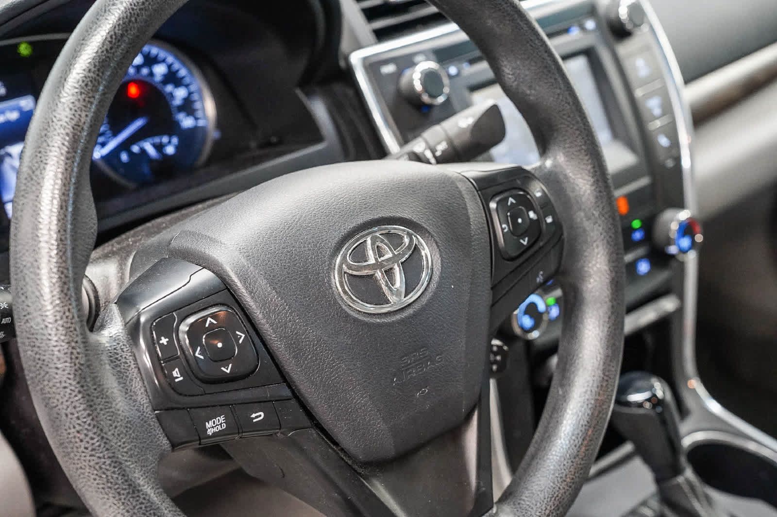 Used 2016 Toyota Camry LE FWD image 20