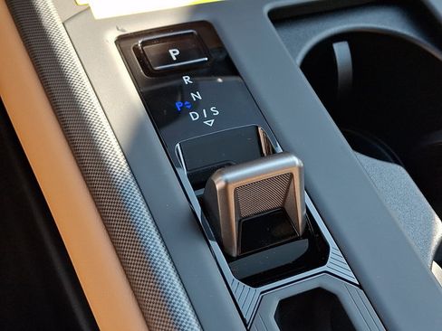 New 2026 Lexus ES 350h AWD image 8