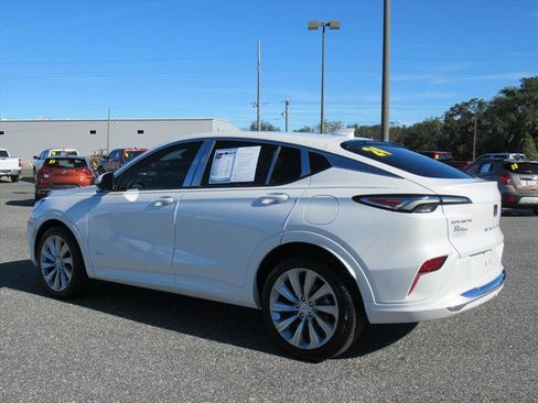 Used 2024 Buick Envista Avenir image 4