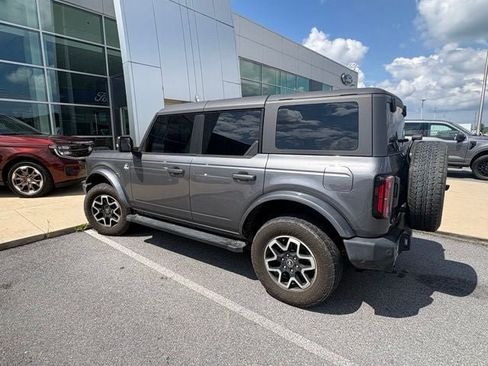 Used 2022 Ford Bronco Outer Banks AWD/4WD image 9