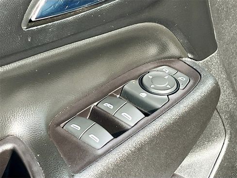 Used 2020 Chevrolet Equinox Premier w/ Premier Redline Edition image 17