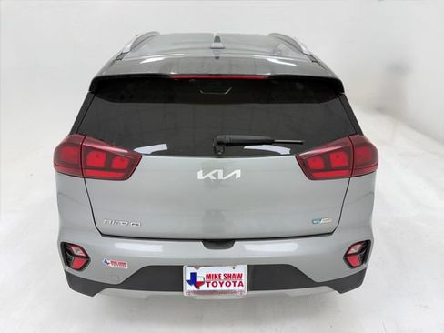 Used 2022 Kia Niro LX FWD image 19