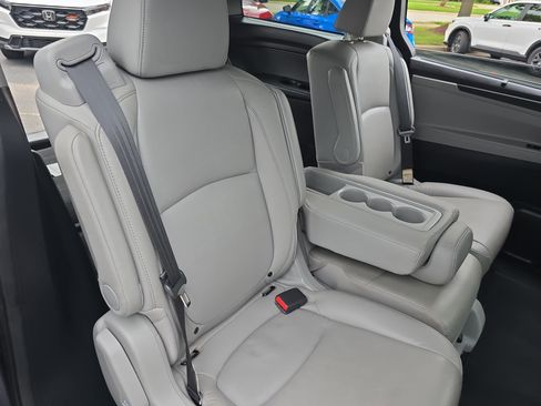 Used 2018 Honda Odyssey EX-L image 12
