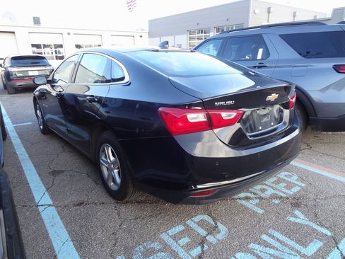 Used 2024 Chevrolet Malibu LT image 4