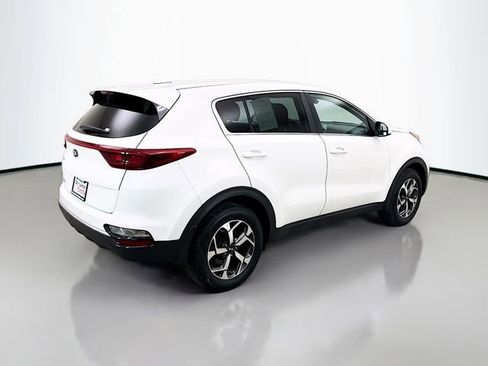Used 2020 Kia Sportage LX image 7