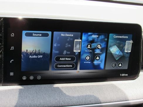New 2026 Nissan Kicks SV w/ Cold Weather Package FWD image 20