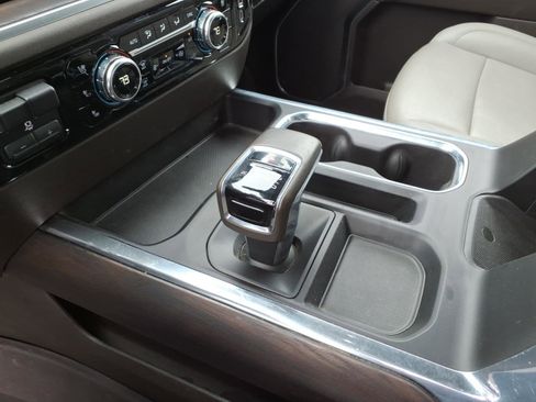 Used 2024 GMC Sierra 1500 SLT w/ SLT Premium Plus Package image 16