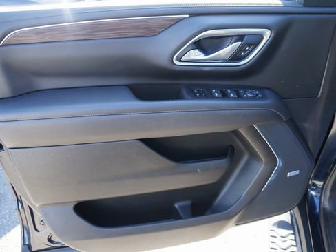 Used 2021 Chevrolet Tahoe Z71 w/ Z71 Signature Package image 15