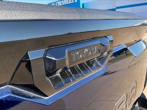 Used 2022 Toyota Tundra Platinum image 30