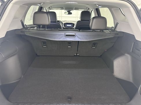 Used 2022 GMC Terrain SLT image 31