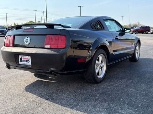 Used 2009 Ford Mustang GT RWD image 5