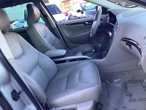 Used 2004 Volvo XC70 image 15