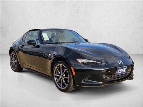 Used 2018 MAZDA MX-5 Miata RF Grand Touring RWD image 3