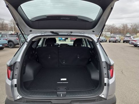 New 2026 Hyundai Tucson Blue SE image 28