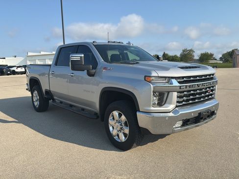 Used 2020 Chevrolet Silverado 2500 LTZ w/ LTZ Premium Package AWD/4WD image 2