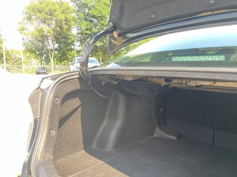 Used 2022 Toyota Corolla LE FWD image 12